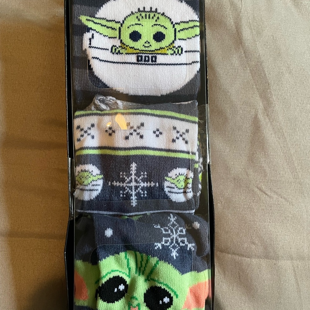 Baby Yoda socks